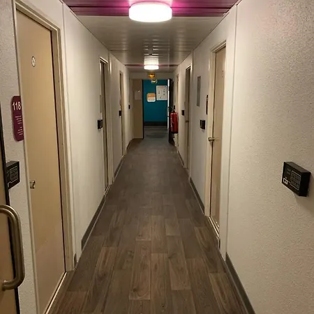 Hotelf1 Hotel