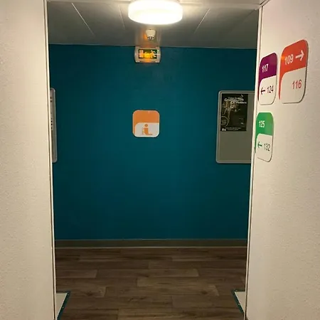 Hotelf1 Hotel